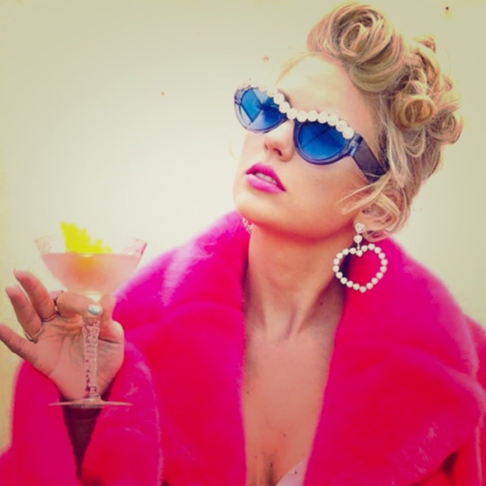 Rad & Refined Sunglasses Taylor Swift.  BNIB